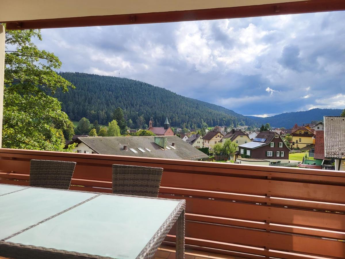 Schwarzwaldsuite Mit Panorama Waldblick Enzklösterle Екстериор снимка